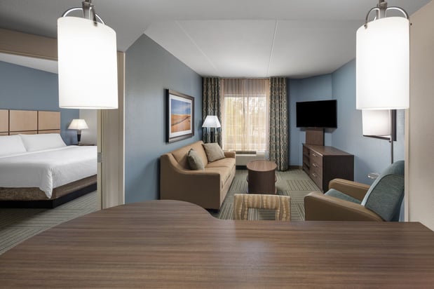 Images Candlewood Suites Omaha Airport by IHG