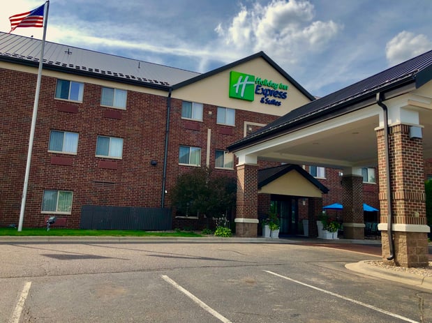Images Holiday Inn Express & Suites St. Paul - Woodbury by IHG