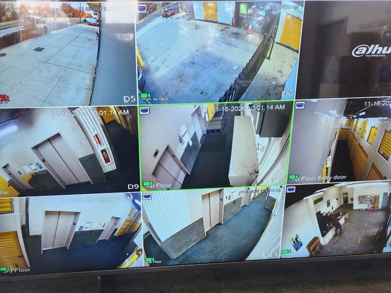 Images Extra Space Storage