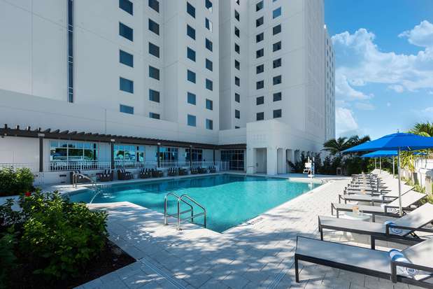 Images Homewood Suites by Hilton Miami Dolphin Mall