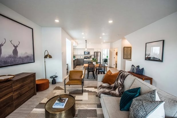 Images Woods Rose Townhomes