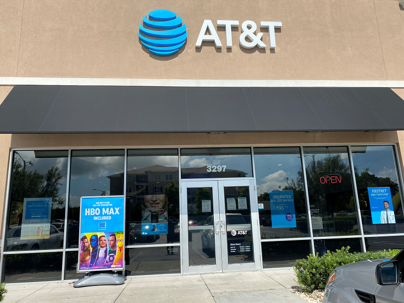 AT&T Store Photo