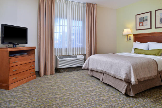 Images Candlewood Suites Manassas, an IHG Hotel
