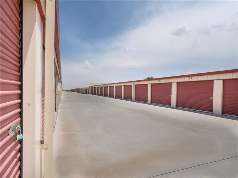 Exterior Units - Extra Space Storage at 13522 Main St, Hesperia, CA 92345
