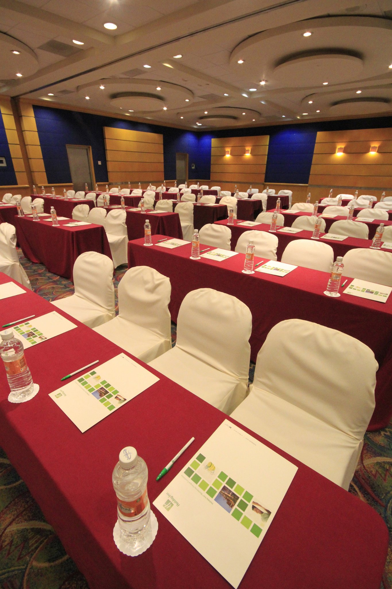 Images Holiday Inn Monterrey-Parque Fundidora by IHG