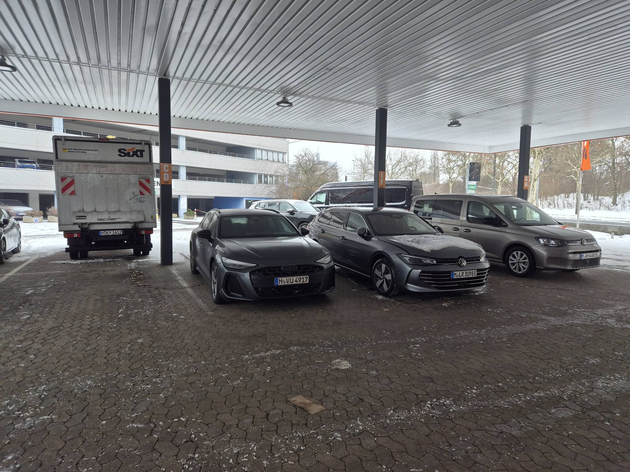 SIXT Autovermietung Braunschweig Süd, Berliner Platz 1B in Braunschweig