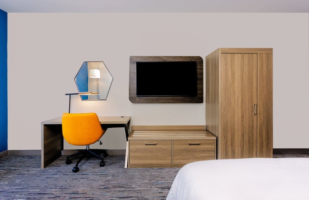 Images Holiday Inn Express & Suites Tampa Stadium - Airport Area by IHG