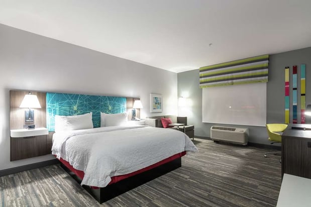 Images Hampton Inn & Suites Dallas East