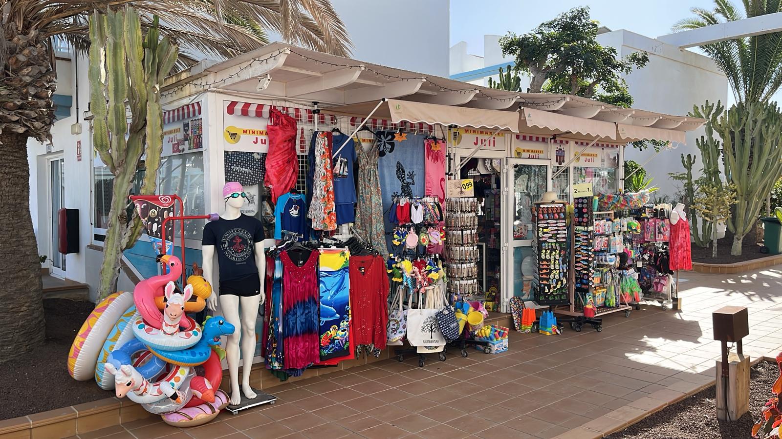 Images Minimarket Juli