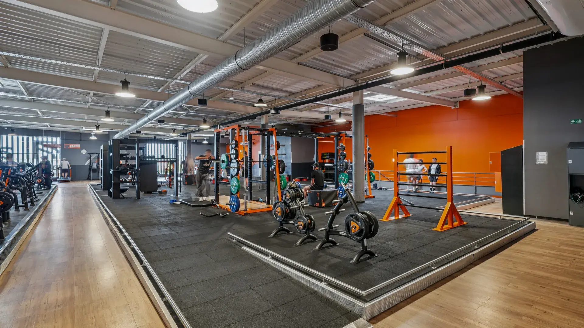 Images Basic-Fit 24/7