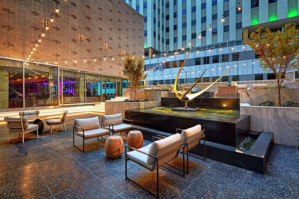 The Statler Dallas, Curio Collection by Hilton