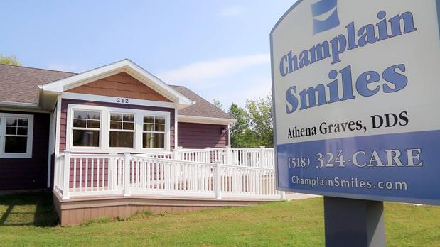 Images Champlain Smiles