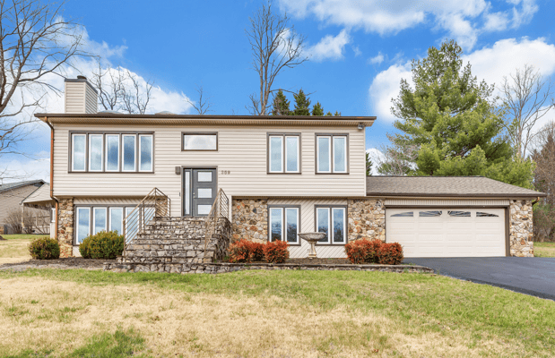 Images Damon Gettier and Associates, Realtors-Brokered by Real Broker LLC