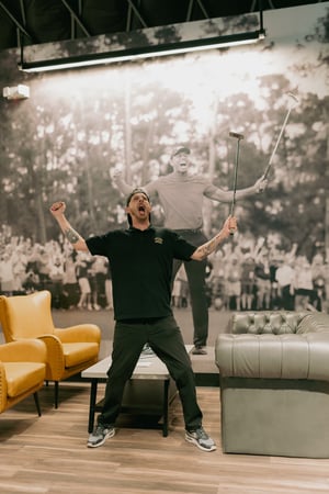 Images Mulligans Sports Bar & Golf Club