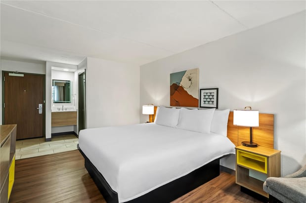 Images Spark by Hilton Portland Airport Maine Mall