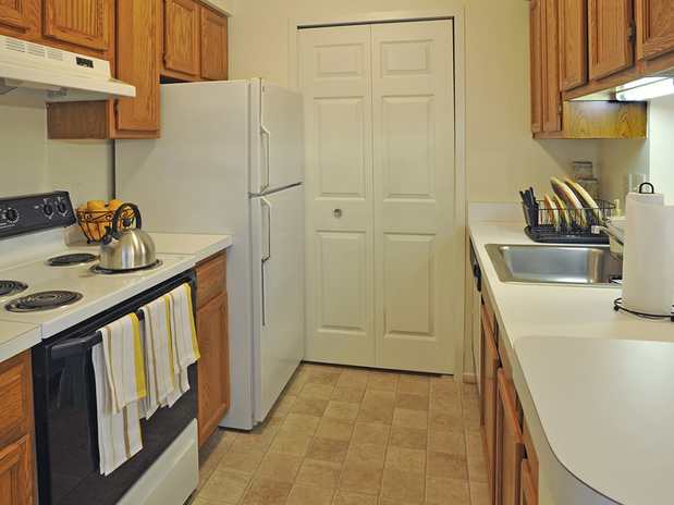 Images LakePointe Apartments