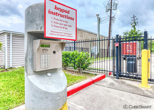 Images CubeSmart Self Storage