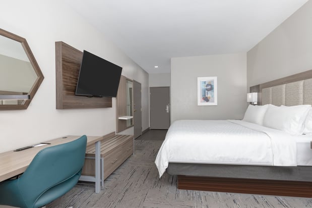 Images Holiday Inn Express & Suites Granbury by IHG