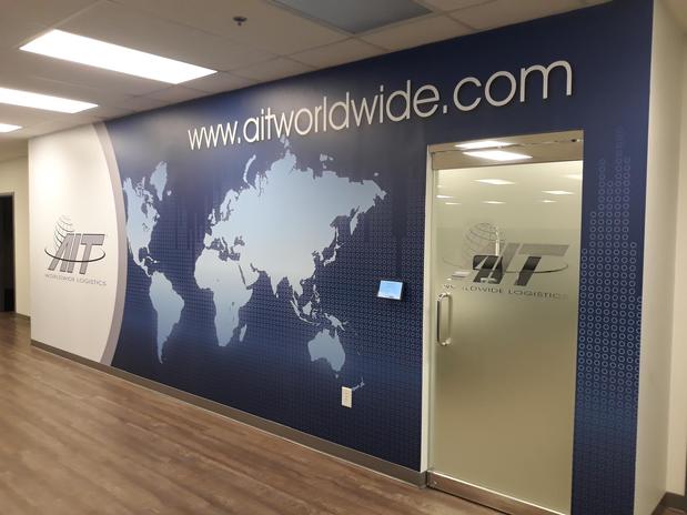 Images AIT Worldwide Logistics