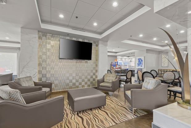 Images Holiday Inn Express & Suites Gonzales by IHG