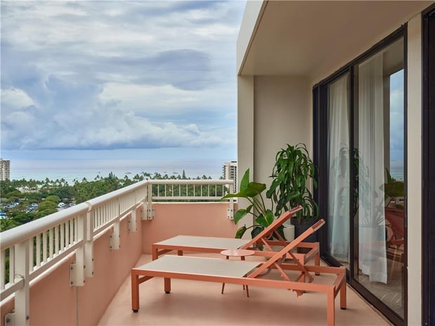 Images The Ambassador Hotel of Waikiki, Tapestry Collection by Hilton