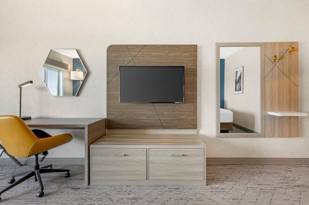 Images Holiday Inn Express & Suites Astoria by IHG