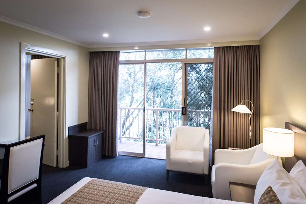 2 Room Suite Queen Single Bed Best Western Airport Motel And Convention Centre Attwood (03) 9333 2200