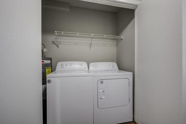 Images Waters Edge Apartment Homes