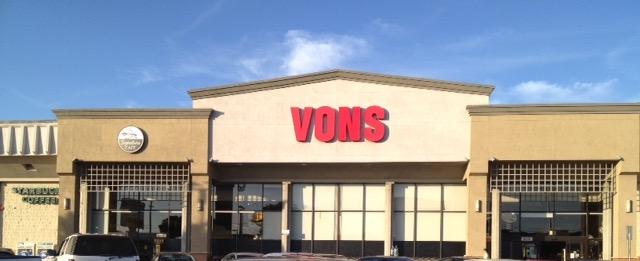 Images CLOSED - Vons
