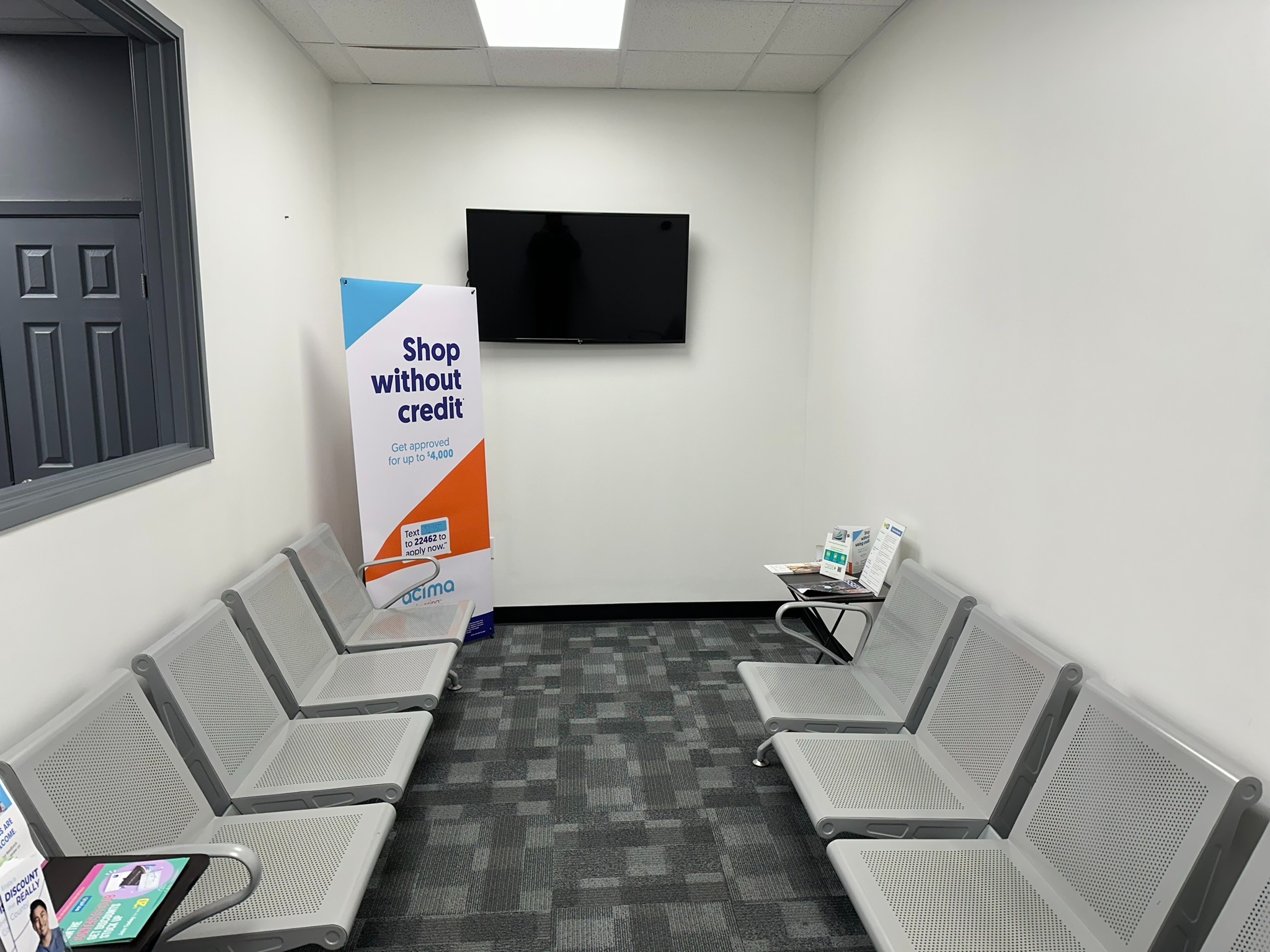 Store Waiting Area at Stanton Optical Store Carrollton TX 75006