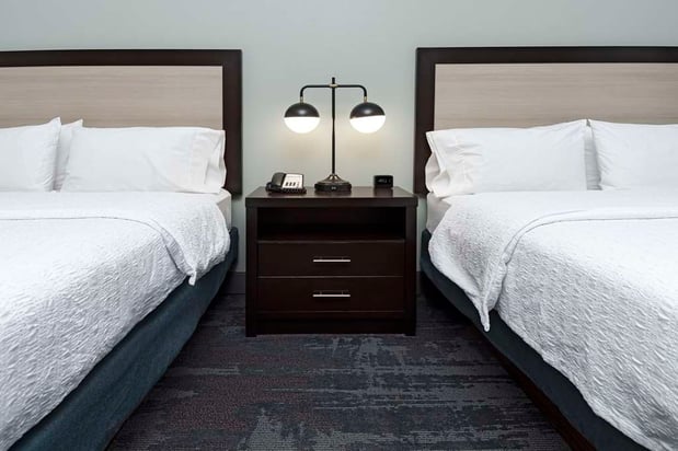 Images Hampton Inn & Suites Raleigh Downtown
