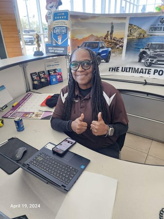 Images Thomas Chrysler Dodge Jeep Ram of Highland