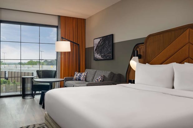 Images Hotel Nickel Plate Fishers, Tapestry Collection by Hilton