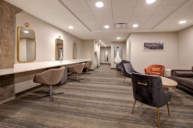 Images Embassy Suites by Hilton Rockford Riverfront