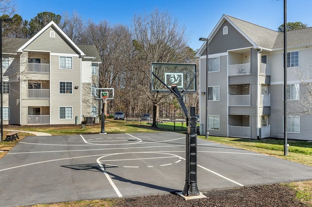 Images Village Green Student Housing