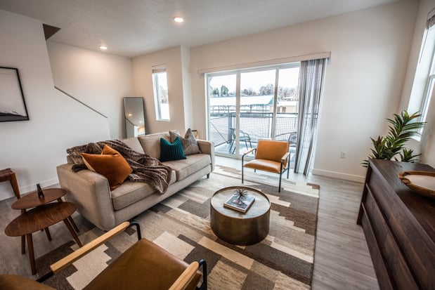Images Woods Rose Townhomes