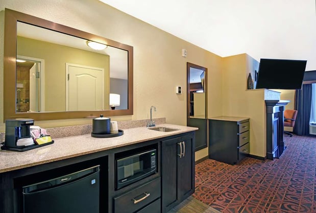 Images Hampton Inn & Suites Milwaukee/Franklin