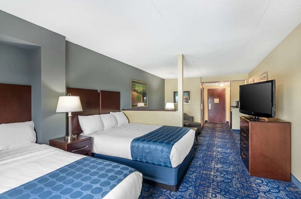 Images Best Western Plus Waynesboro Inn & Suites Conference Center