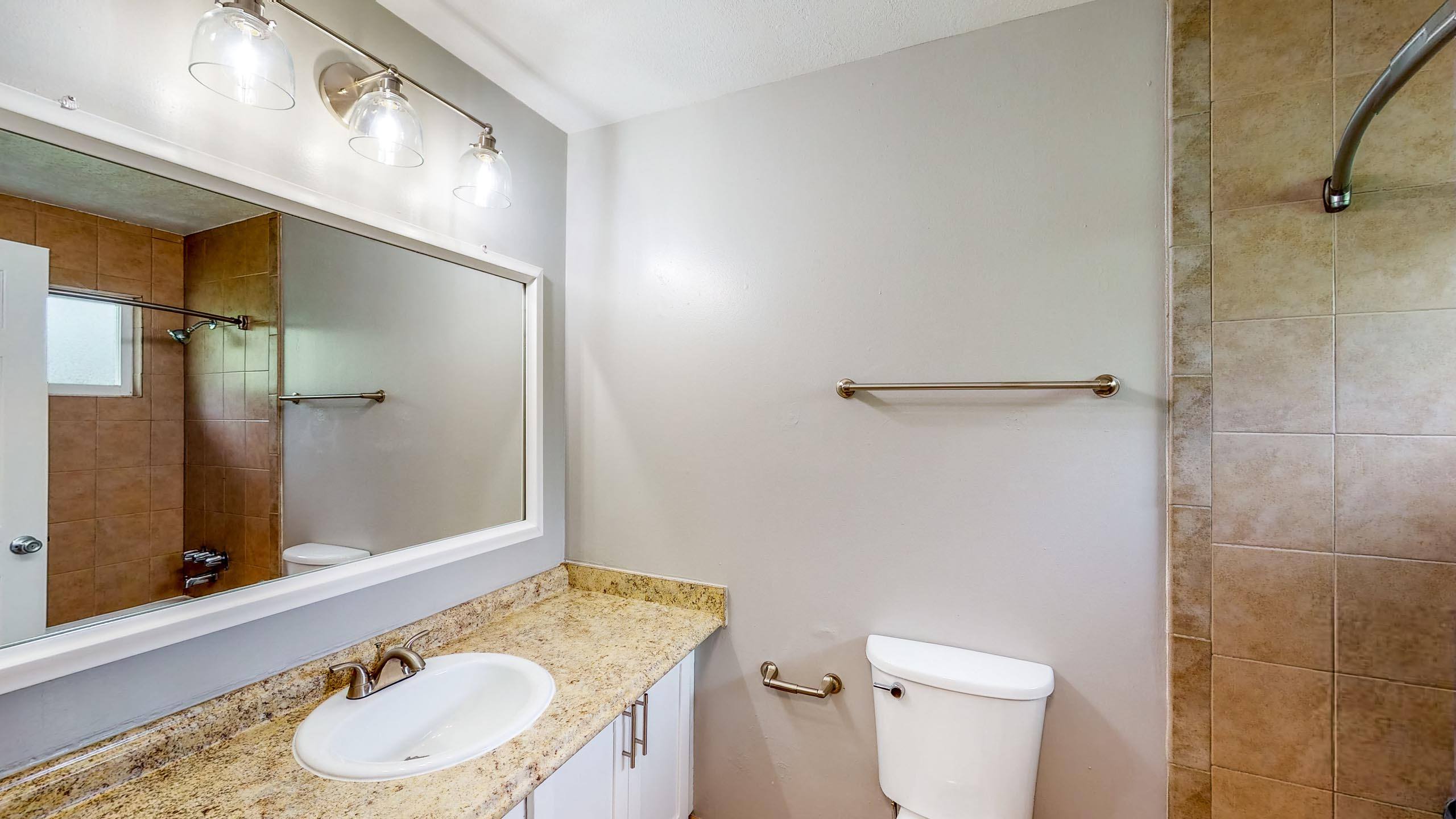 Spacious Bathrooms at University Square Apartments, Davis, CA