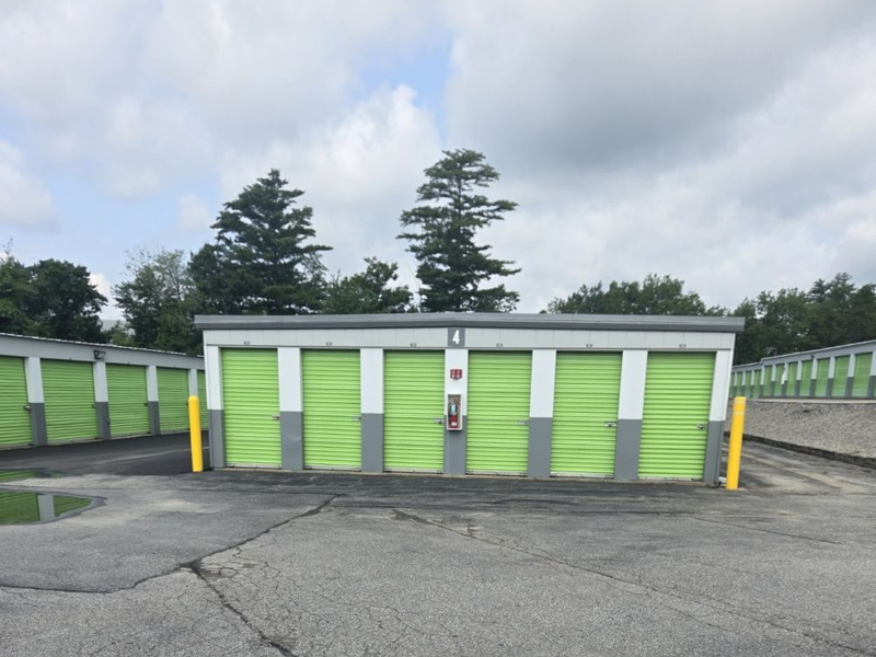 Interior Units - Extra Space Storage at 2 Scobie Pond Rd, Derry, NH 03038 