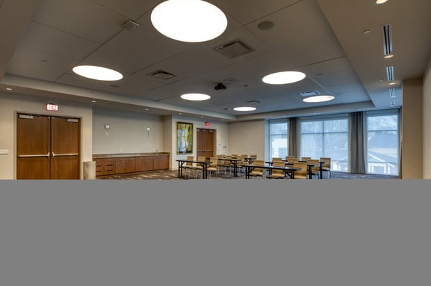 Images Holiday Inn Express & Suites Charlotte - South End by IHG