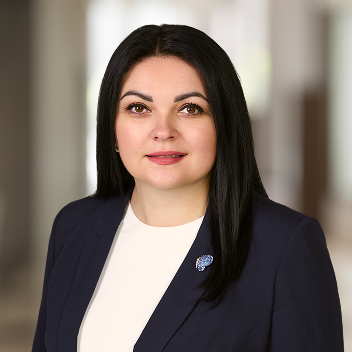 Halyna Dvulit headshot.