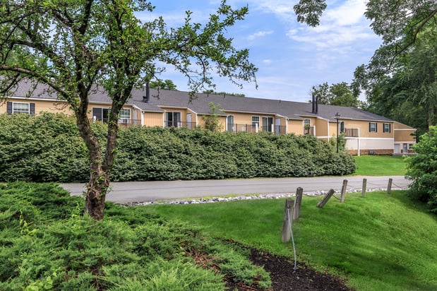 Images Twin Lakes Clifton Park Apartments