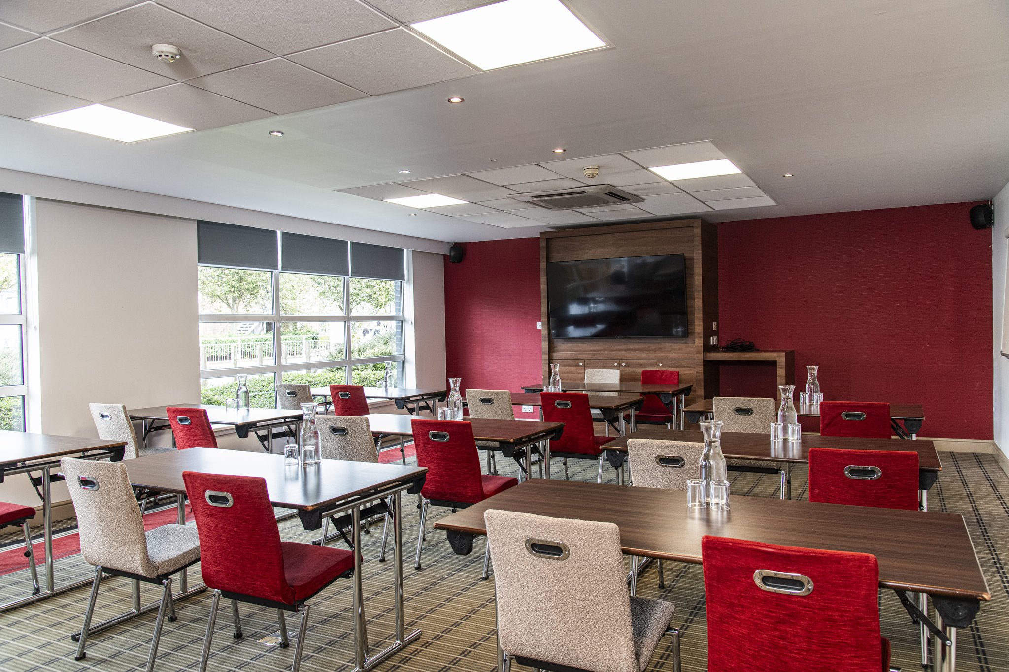Images Holiday Inn Express Glasgow Airport by IHG