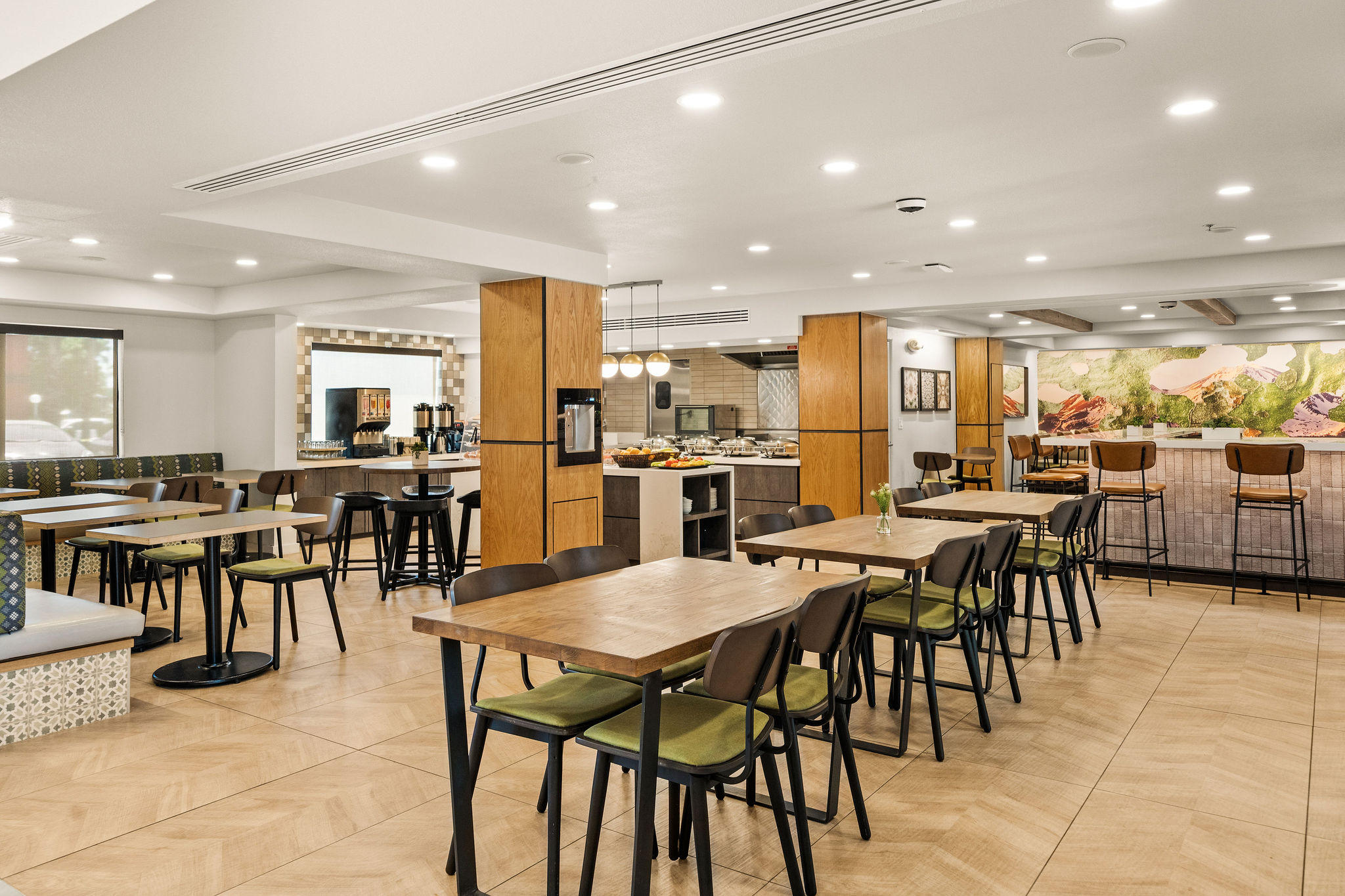 Oxford Suites Redding Dining Options