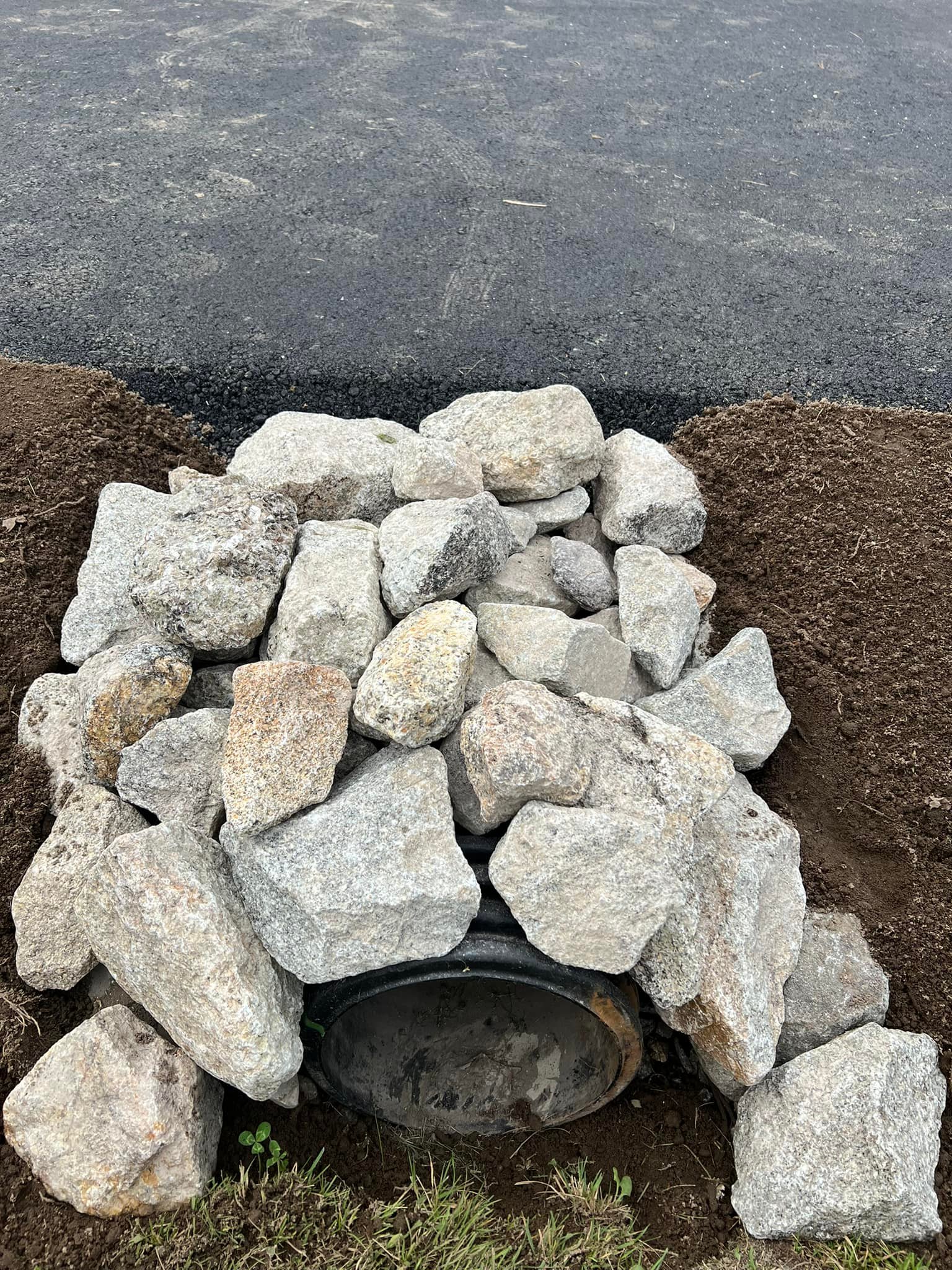 Select Sealcoating & Paving Image