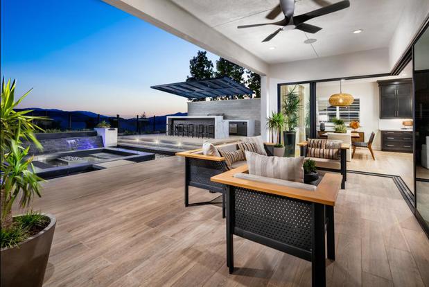 Images Skylar by Toll Brothers