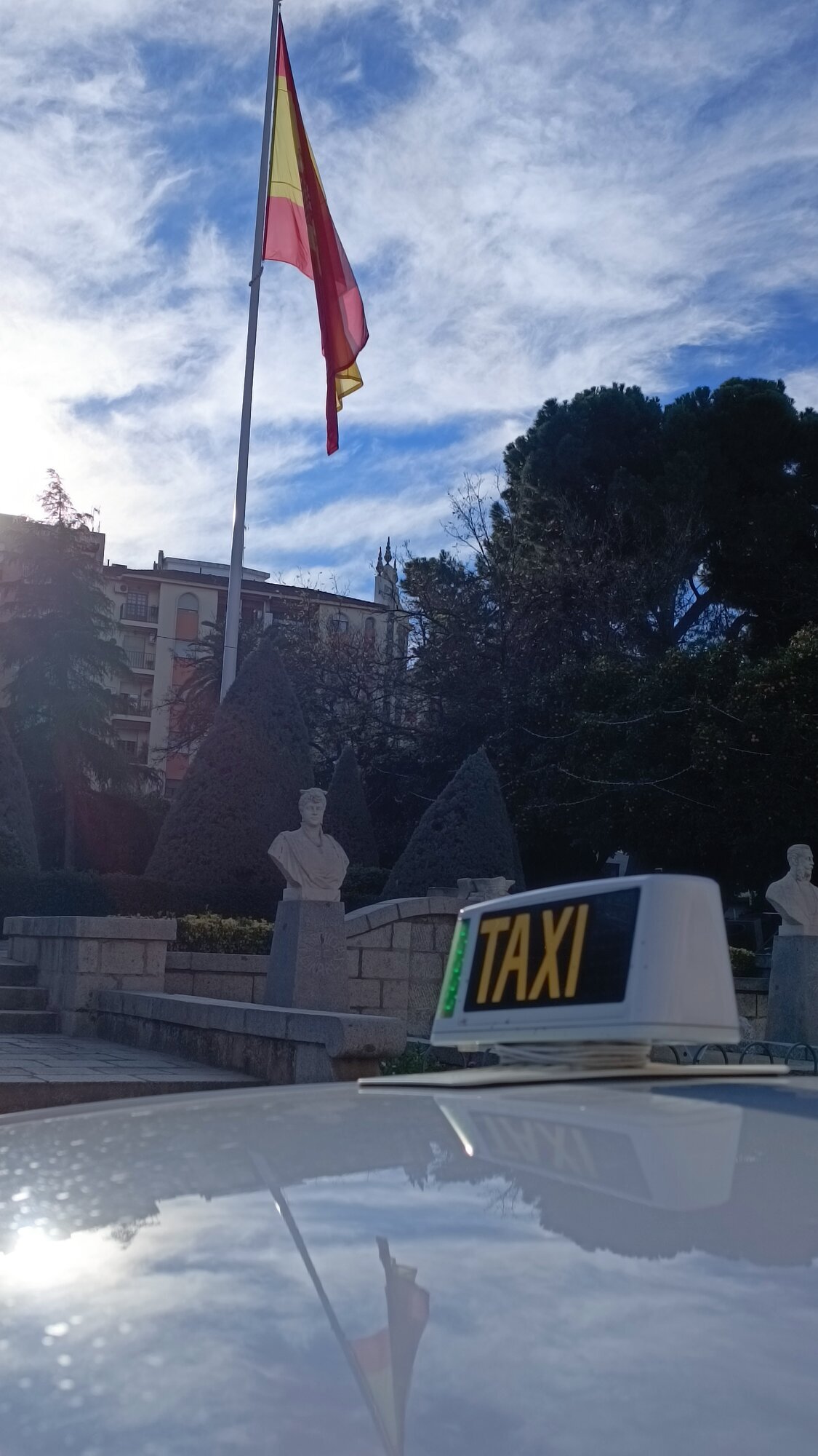Images Taxi Linares 24