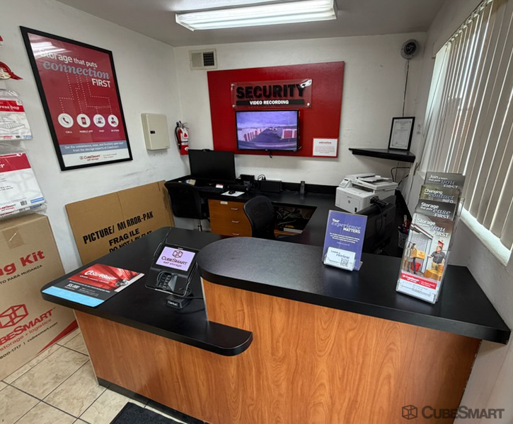 Images CubeSmart Self Storage