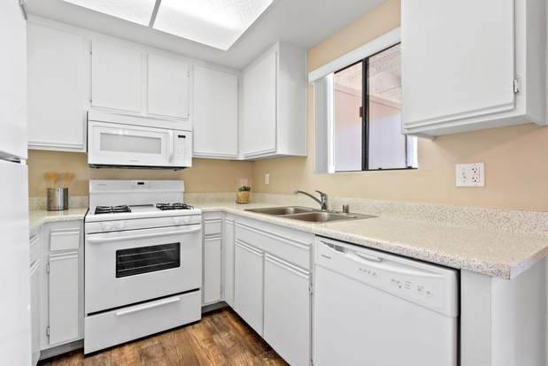 Images River Oaks Apartment Homes